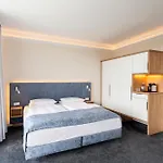 Hotel Strandhotel Fischland 5*