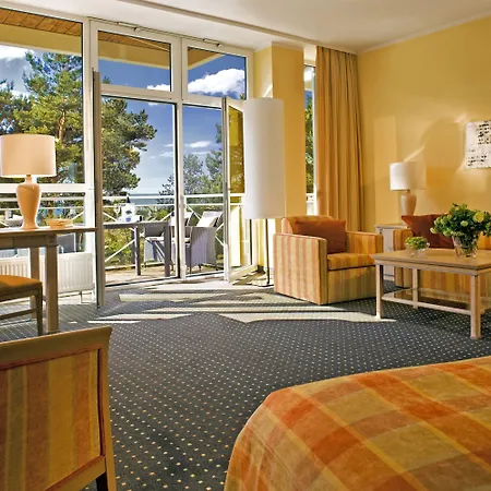 Strandhotel Fischland 호텔 5*