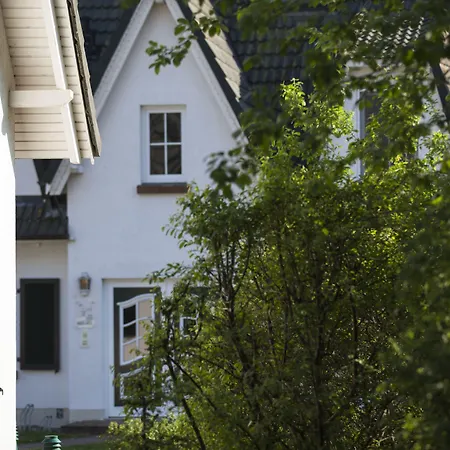 Hotel Strandhotel Fischland 5*