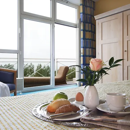 Strandhotel Fischland 5*