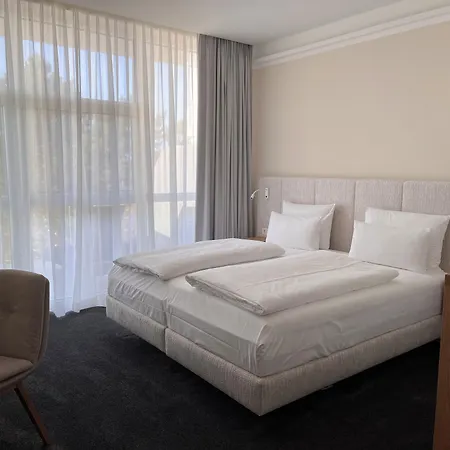 Strandhotel Fischland 호텔