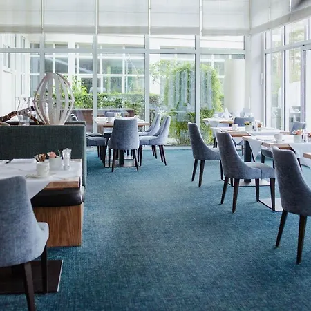 Strandhotel Fischland 호텔 디르하겐